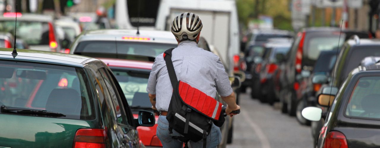 Mann auf Fahrrad