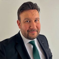 Ali Öztas