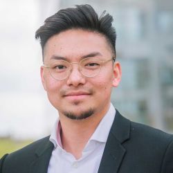 Dejie Yan