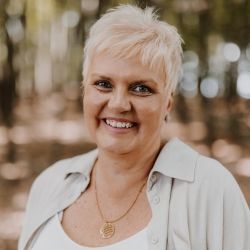 Christine Alfes
