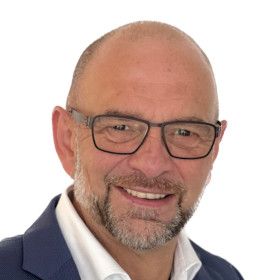 Stefan  Michels