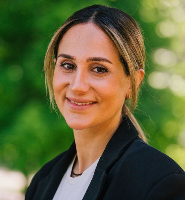 Ezgi  Yener