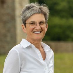Renate  Krütten