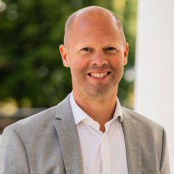 Robert Tomkel