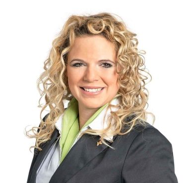 Sabrina  Schüller