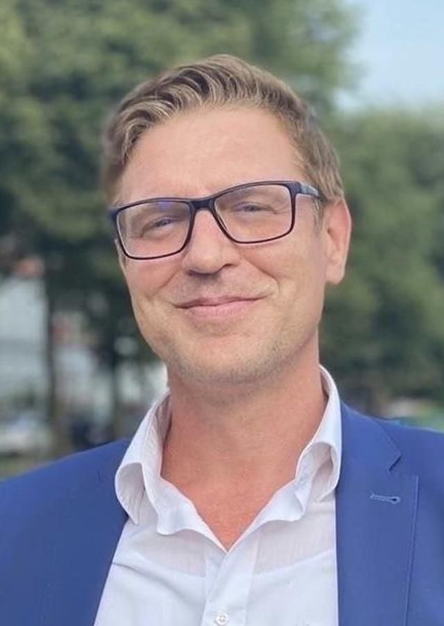 Lars-Oliver Reichard