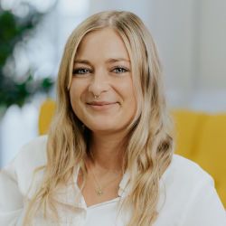 Yvonne Klaus