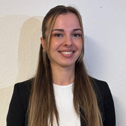 Alexandra Janzer