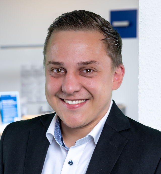 Nicholas  Ruß